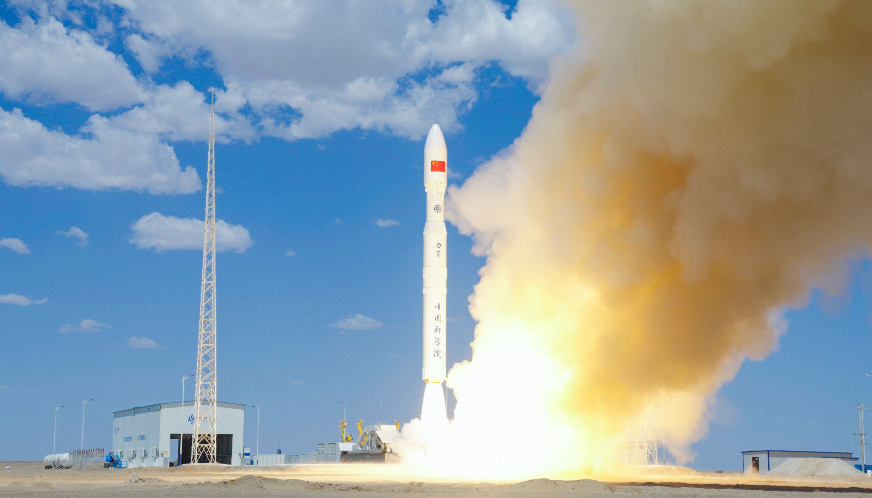 【南方日报】户外露出创投两大母基金成立两周年 解码产业与资本共舞的“广州实践”